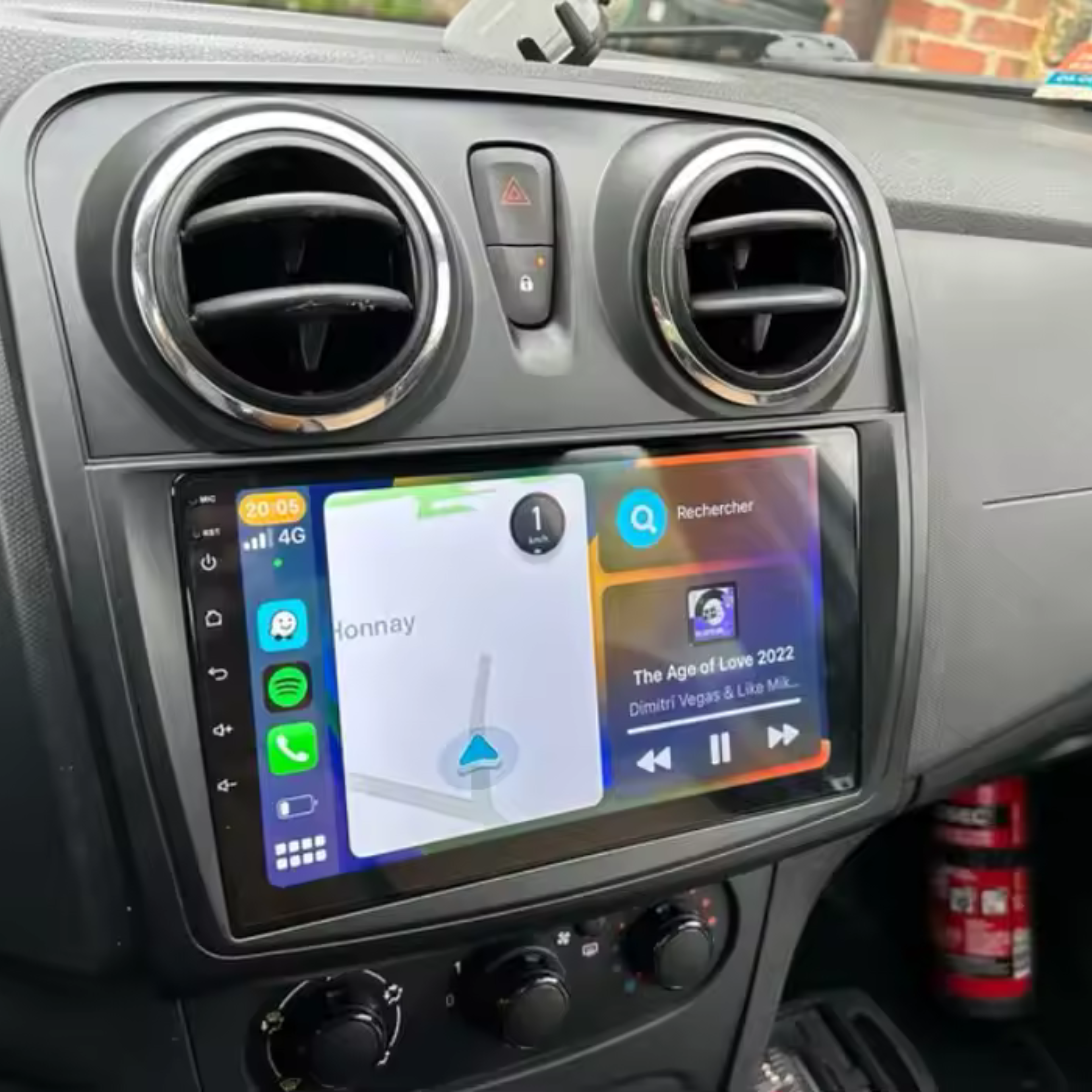 CarPlay Dacia Logan 2