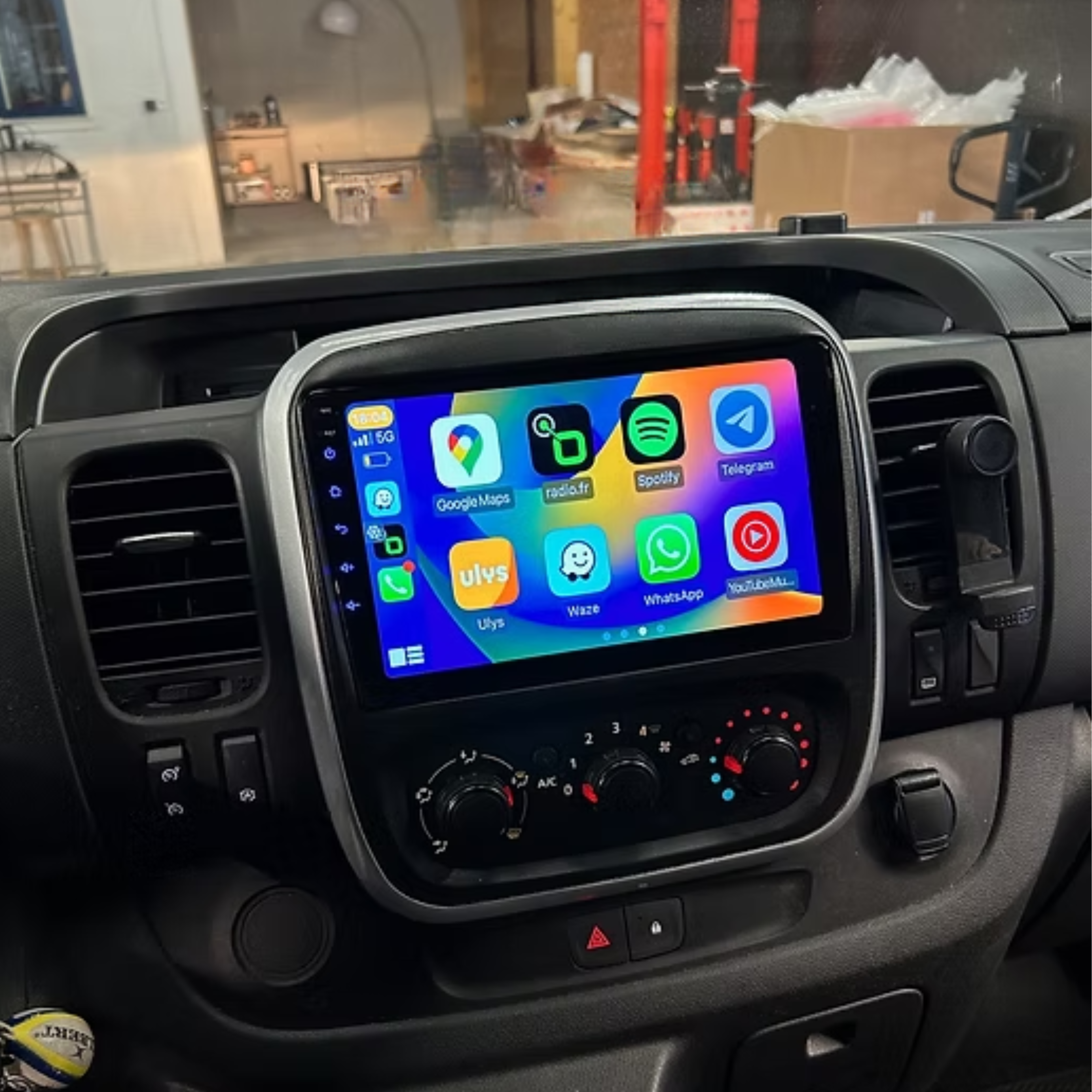 CarPlay Renault Trafic 3